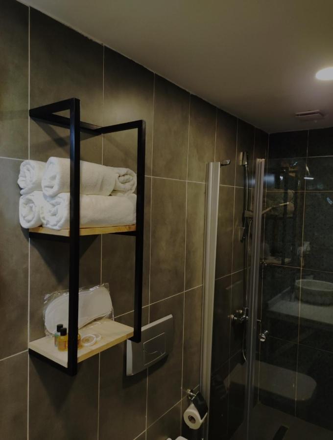 Jakaranda Hotel Стамбул Экстерьер фото